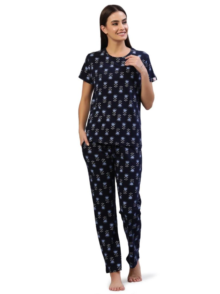 Modern-Blossom-Pattern-blue