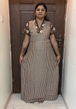 0A1529PN-Brown V Neck Circle Pattern Pranjul Nighty - Image 2