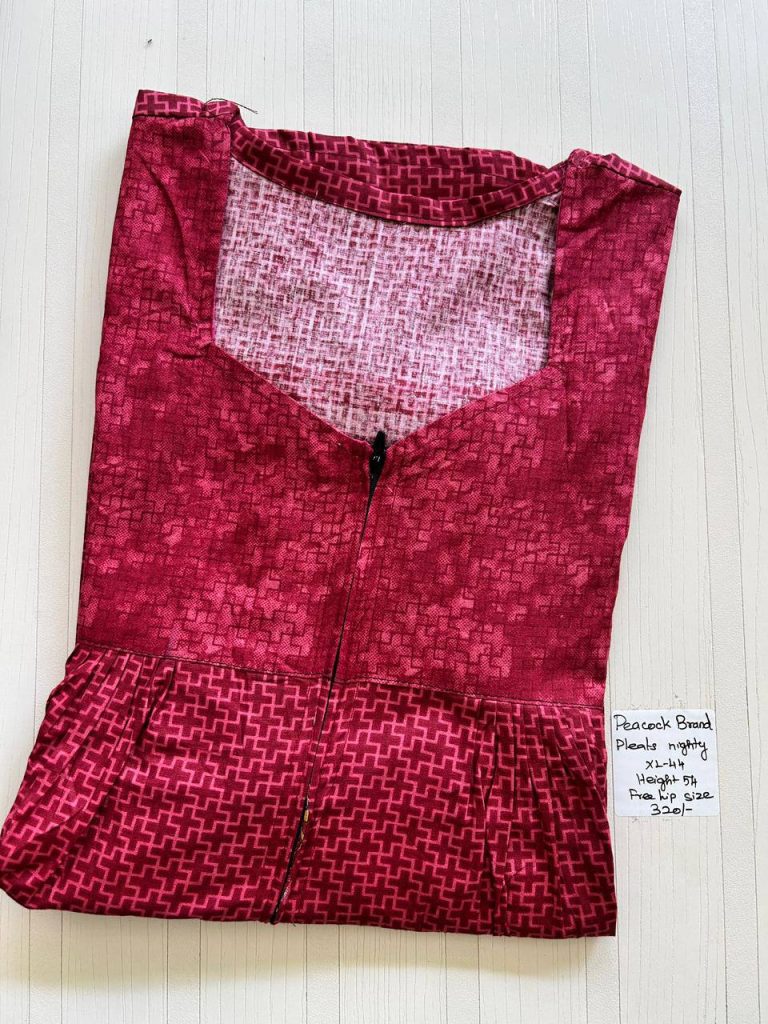 AA0247 Peacock Pleats zip