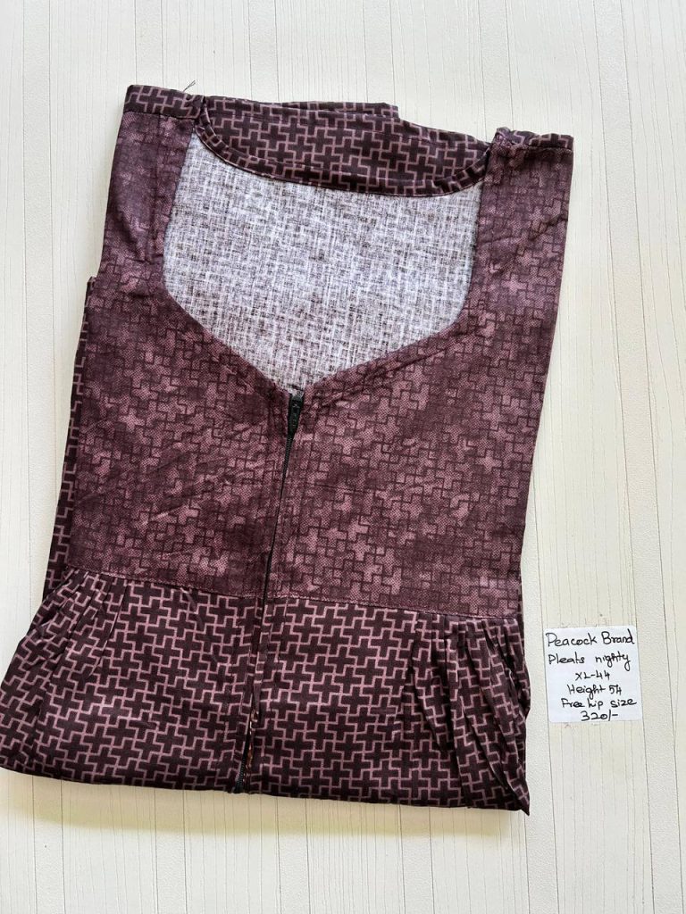 AA0248 Peacock Pleats zip