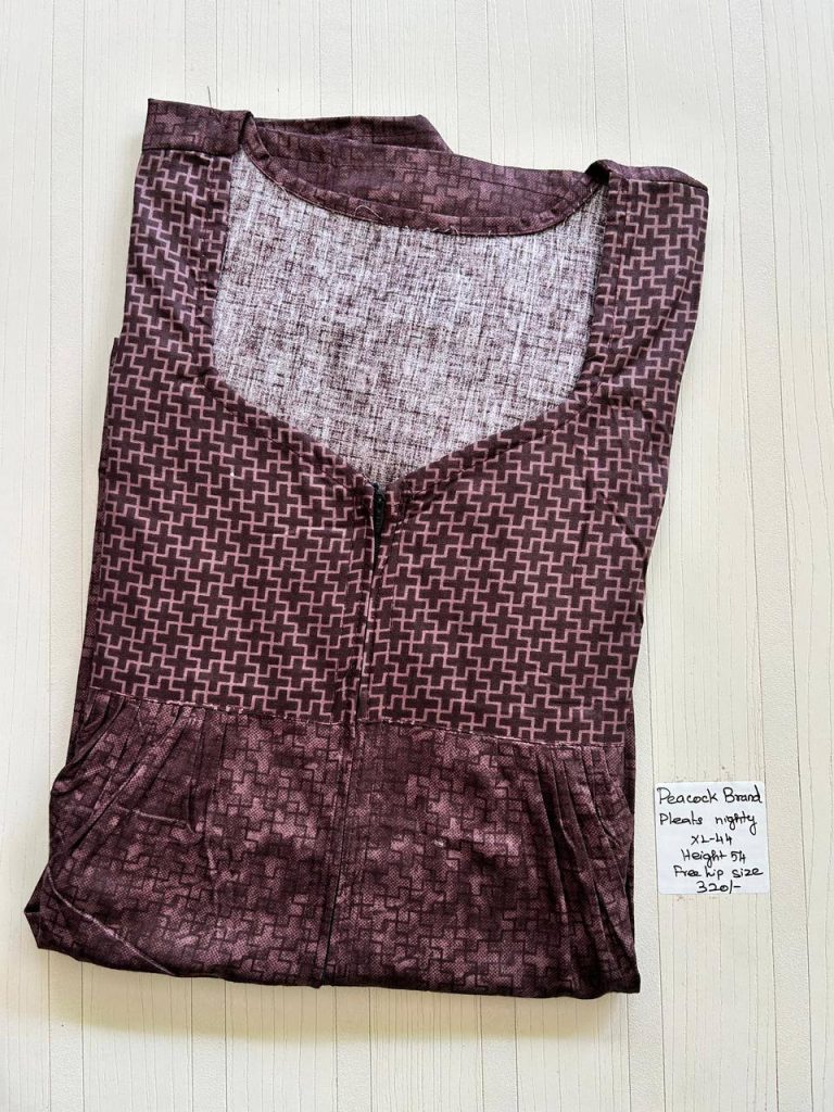 AA0249 Peacock Pleats zip