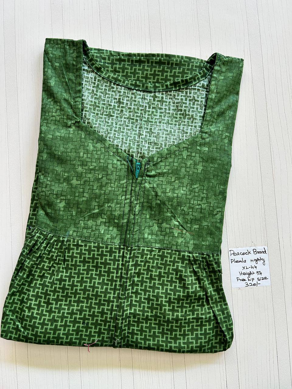 product-0.jpg AA0251 Peacock Pleats zip