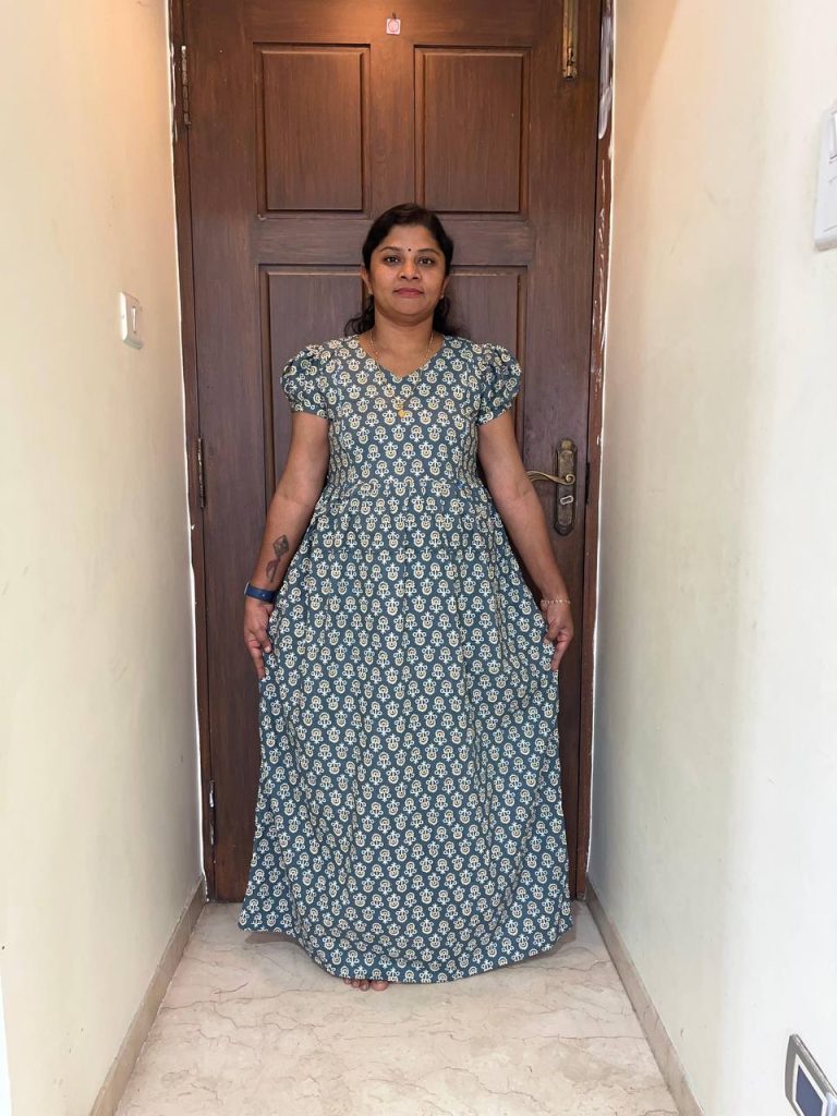 AA1119 Peacock Feeding Frockk