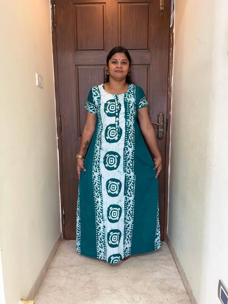 AA0205 Peacock Zip batik