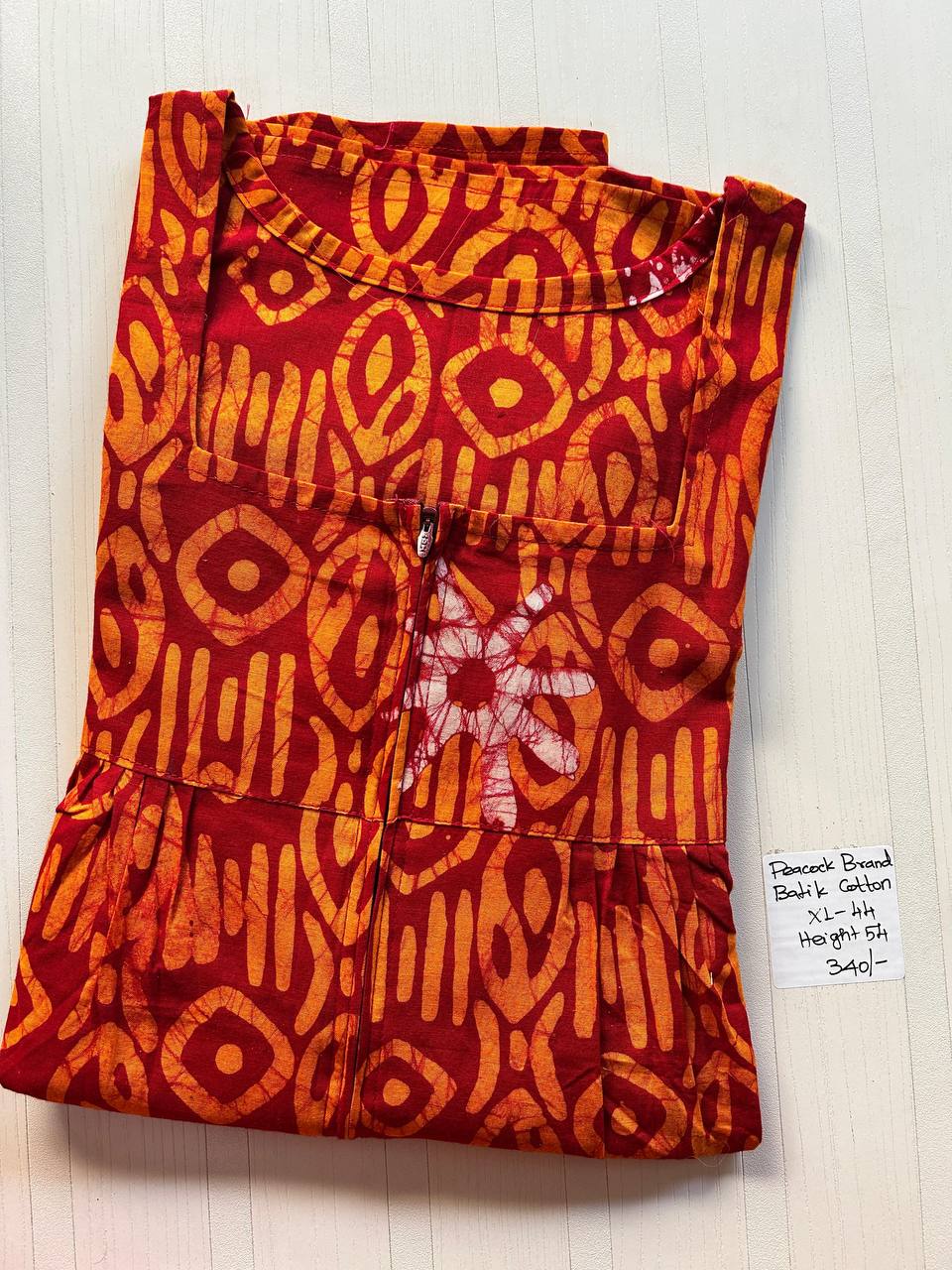 product-0.jpg AA0513 Peacock pleats Zip batik