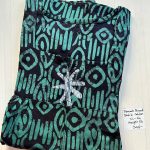 AA0514 Peacock pleats Zip batik