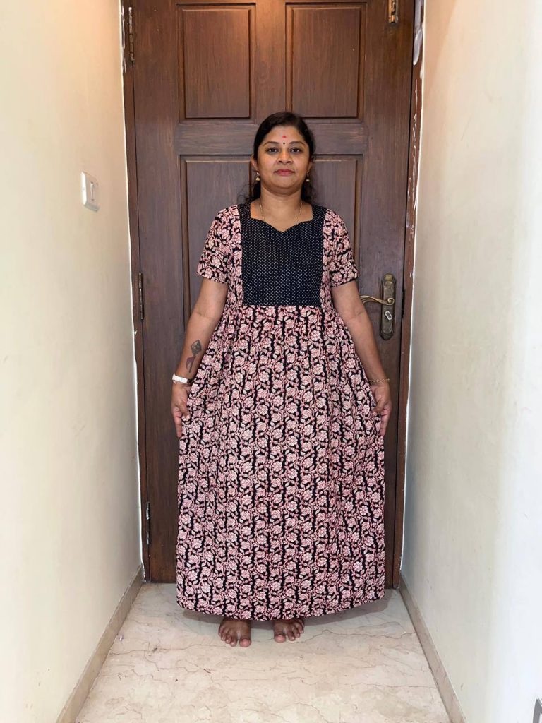 AP1106 Peacock Feeding Frockk