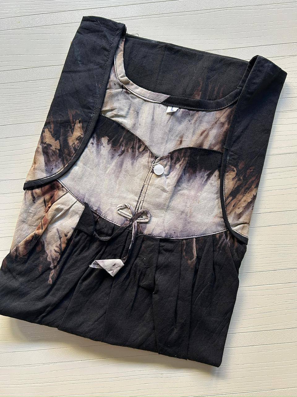 product-0.jpg AA0113 Peacock Pleats no ziip