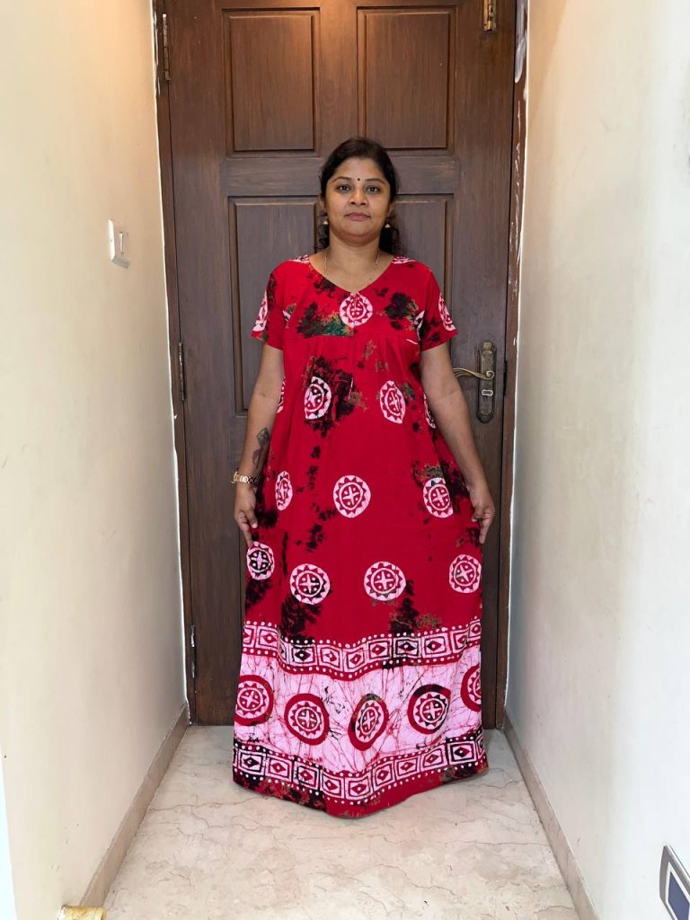 AA0221 Peacock Pleats Zip Batik