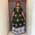 AA0222 Peacock Pleats Zip Batik