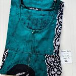 AA0260 Peacock Pleats Zip Batik