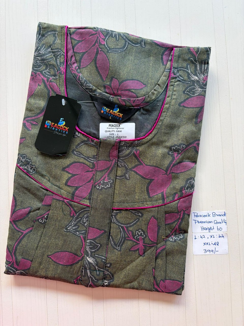 product-0.jpg AA0335 Height peacock pleats zip